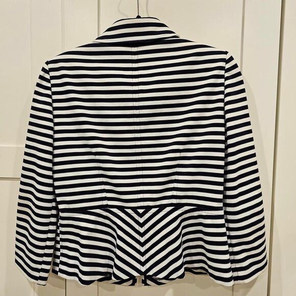 8P Tahari Arthur S. Levine Navy Striped Jacket - Picture 3 of 4